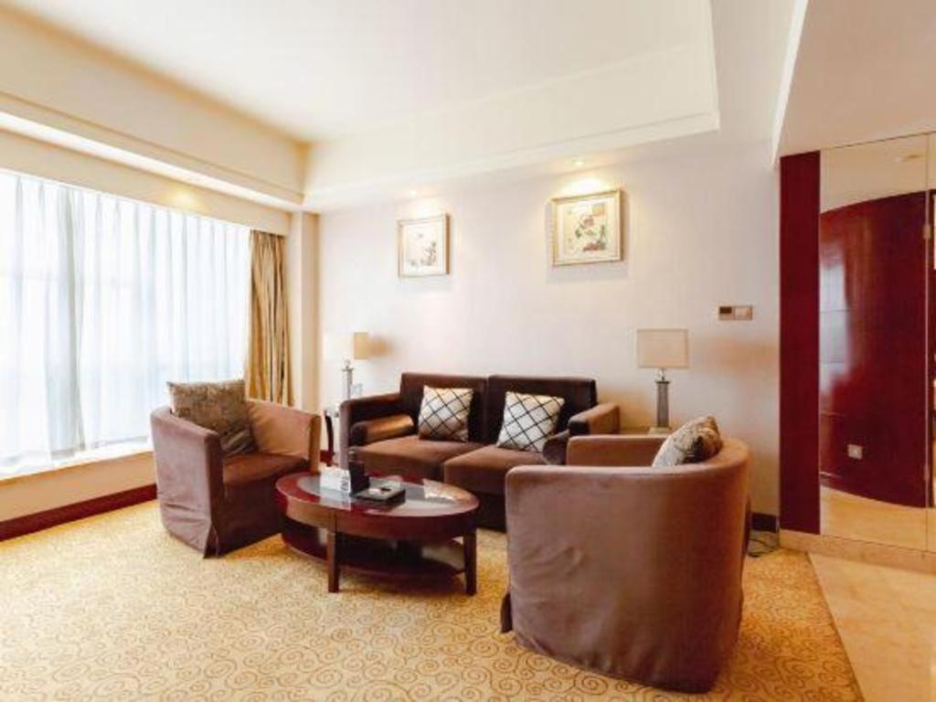 Chengdu Yinsheng International Hotel Supoqiao Exterior foto