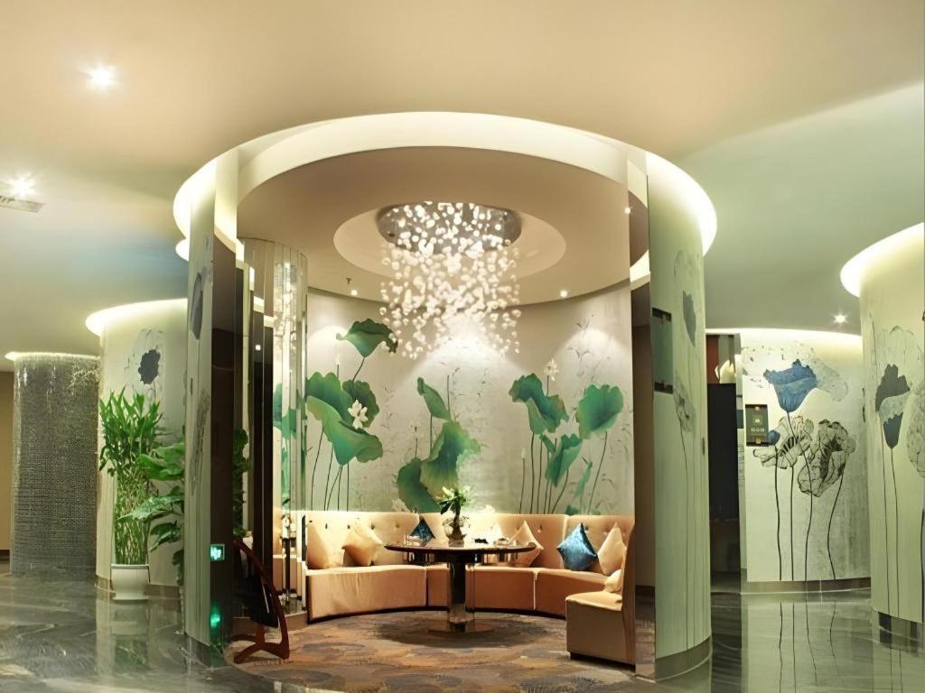 Chengdu Yinsheng International Hotel Supoqiao Exterior foto